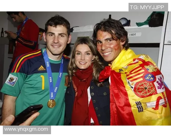 最具个性与魅力的足球明星盘点：他们如何用风格征服球场与球迷